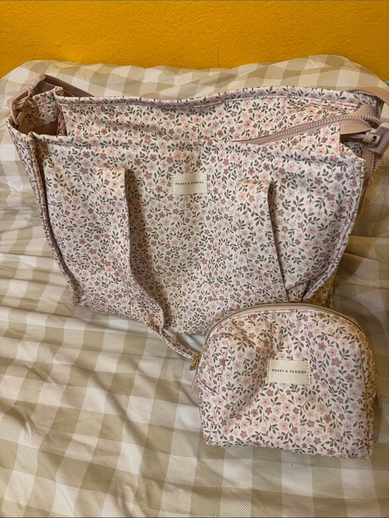 Poppy & Peonies Handbags - Poppy & Peonies Blush Pink Floral Tote with Matching Pouch